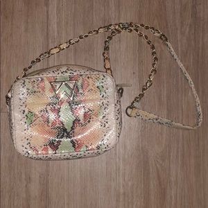 Kelly Wynne crossbody